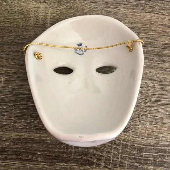 Vtg Hand Painted Porcelain Mask - Picture 2 of 8